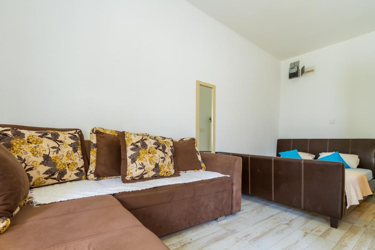 Belane Apartments ティヴァト エクステリア 写真